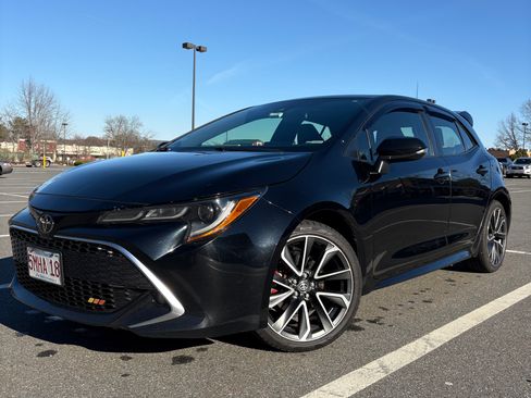 Used 2019 Toyota Corolla XSE image 1