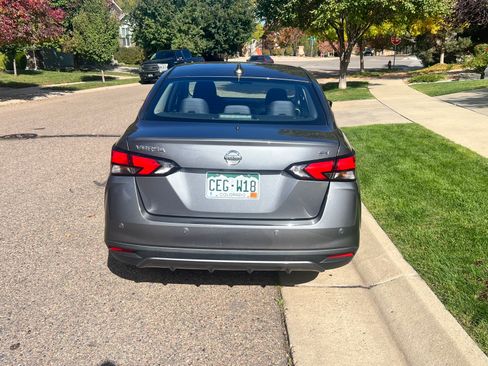 Used 2020 Nissan Versa SV image 12