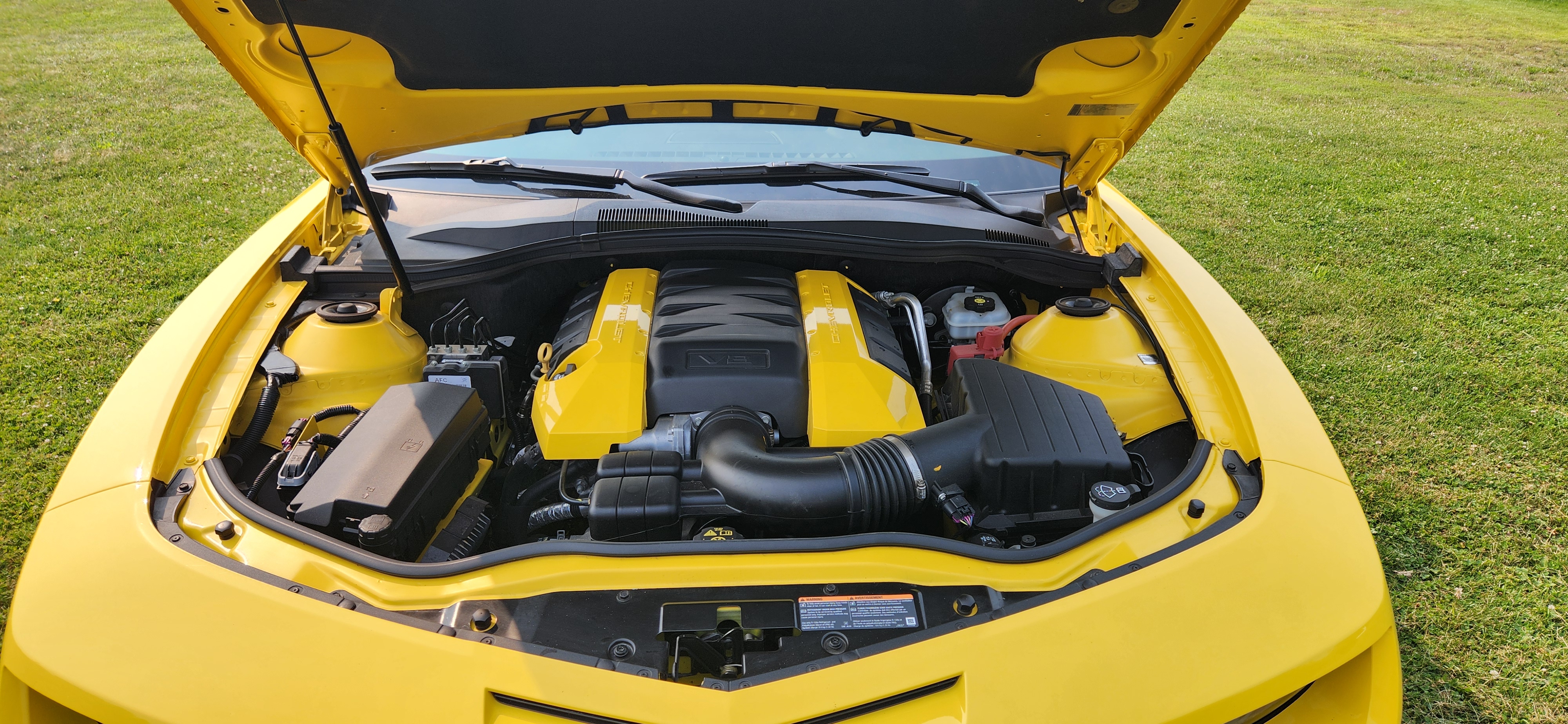 Used 2010 Chevrolet Camaro SS w/ RS Package RWD image 10