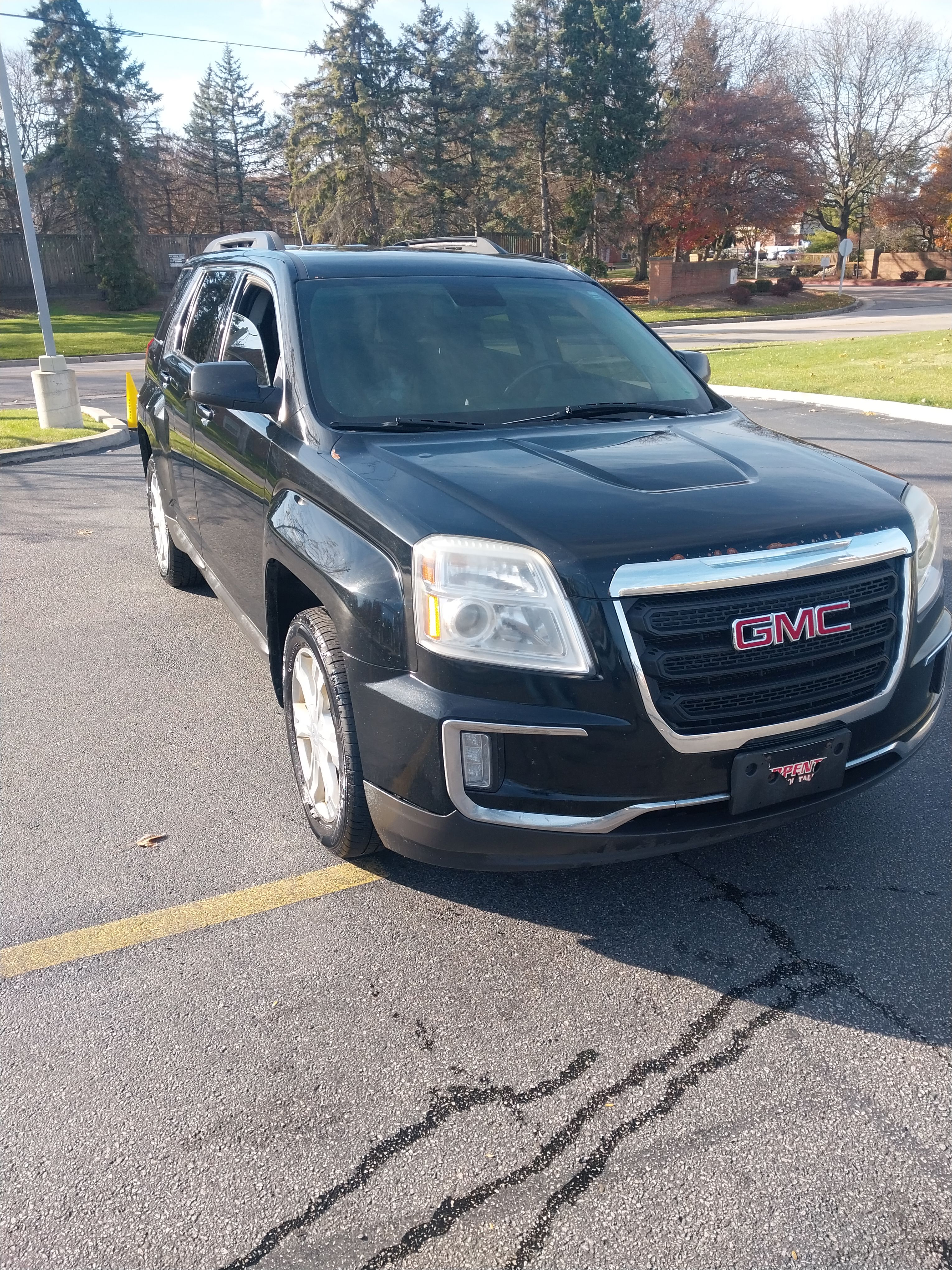 Used 2017 GMC Terrain SLE w/ Convenience Package FWD image 1