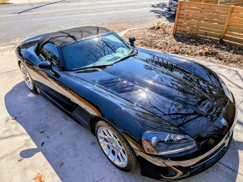 Used 2003 Dodge Viper SRT-10 image 12