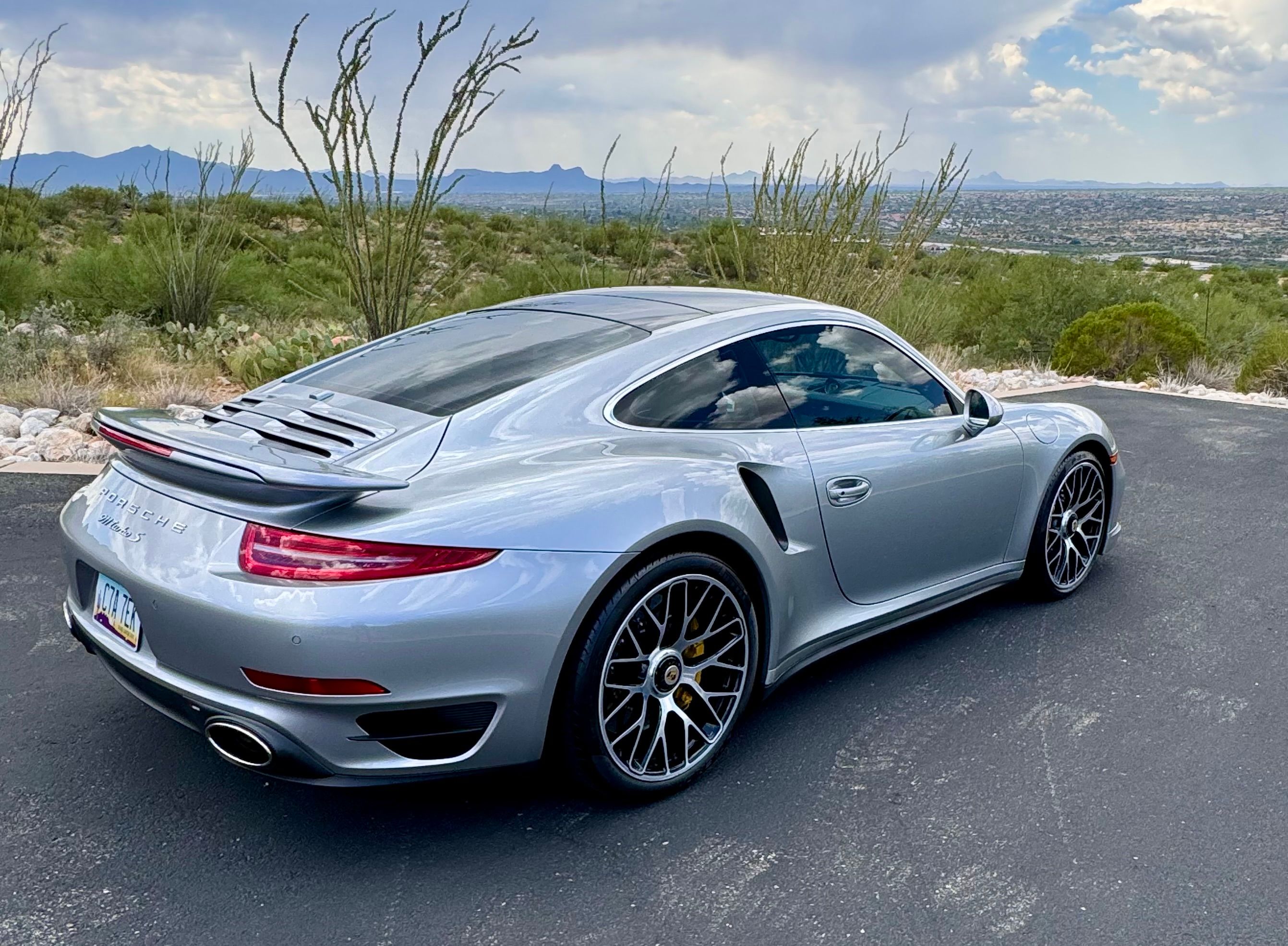 Used 2014 Porsche 911 Turbo S AWD/4WD image 2