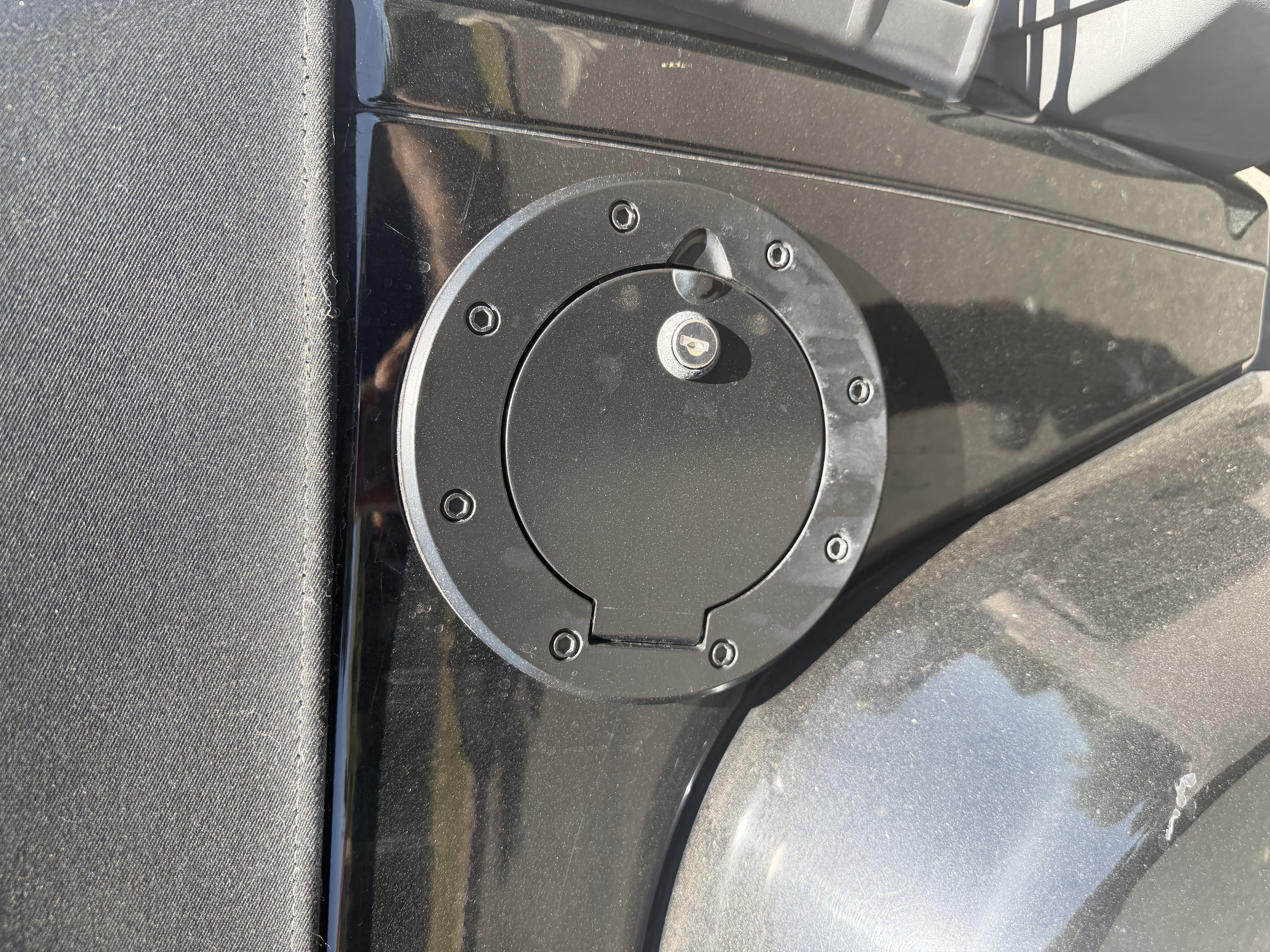 Used 2008 Jeep Wrangler Unlimited Sahara w/ Dual Top Group AWD/4WD image 21