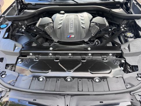 Used 2020 BMW X5 M Competition w/ Executive Package AWD/4WD image 18