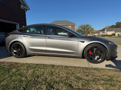 Used 2025 Tesla Model 3 Performance image 12