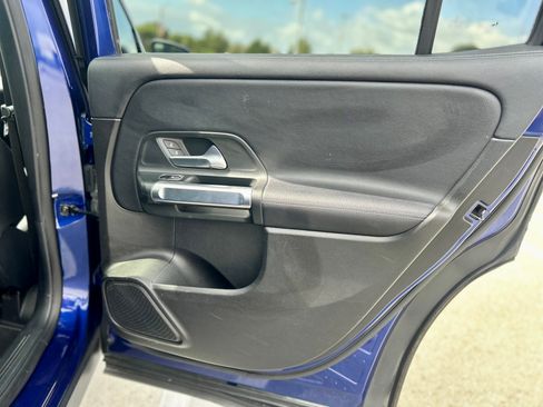 Used 2020 Mercedes-Benz GLB 250 image 6