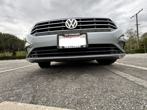 Used 2020 Volkswagen Jetta S w/ Driver Assistance Package image 6