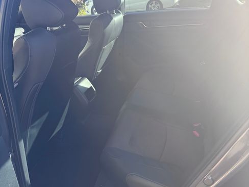 Used 2018 Honda Accord Sport image 9