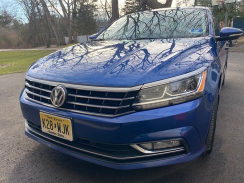 Used 2017 Volkswagen Passat 1.8T SE image 4