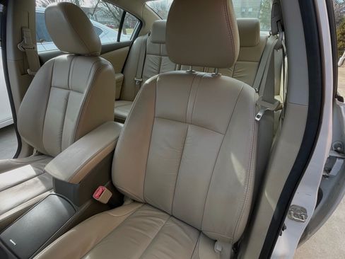 Used 2012 Nissan Altima 3.5 SR w/ Sport Pkg FWD image 10