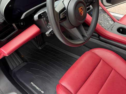 Used 2022 Porsche Taycan 4S AWD/4WD image 16