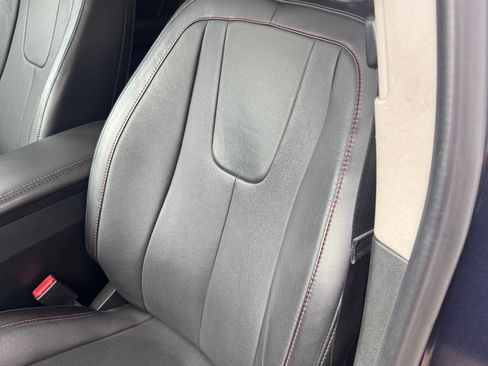 Used 2017 GMC Terrain SLT w/ Open Road Package AWD/4WD image 6
