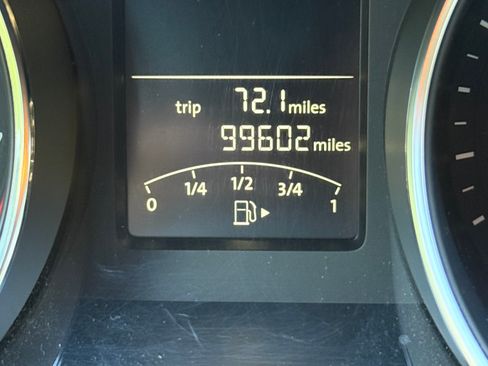 Used 2015 Volkswagen Jetta Sport FWD image 12