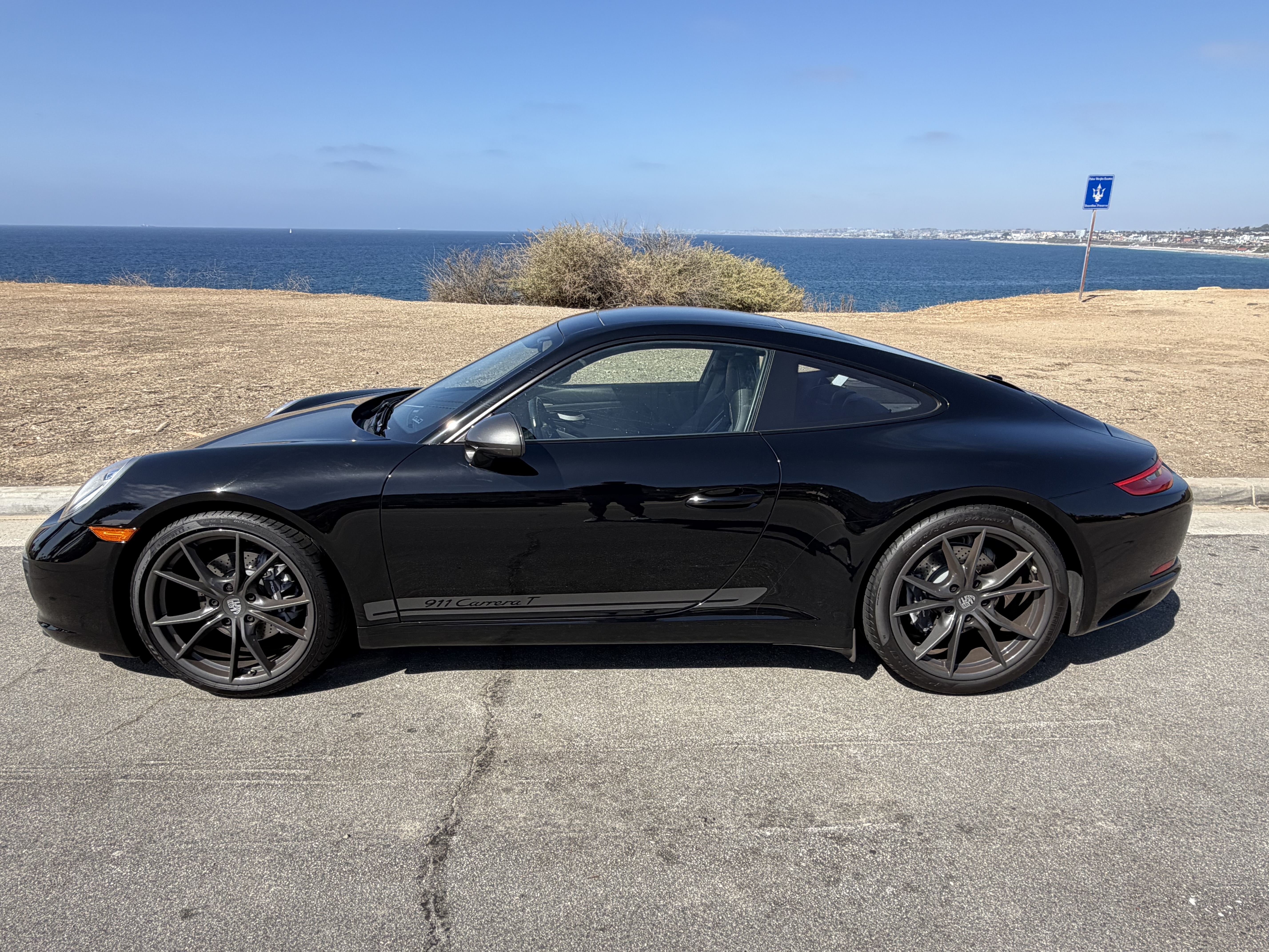 Used 2018 Porsche 911 Carrera T RWD image 1