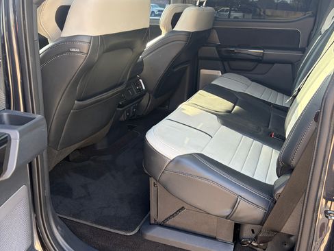 Used 2022 Ford F150 Lightning Platinum AWD/4WD image 15