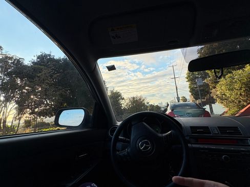 Used 2009 MAZDA MAZDA3 i Touring Value image 2