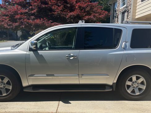 Used 2004 Nissan Armada LE w/ (SR2) Sunroof Pkg (LE) image 6