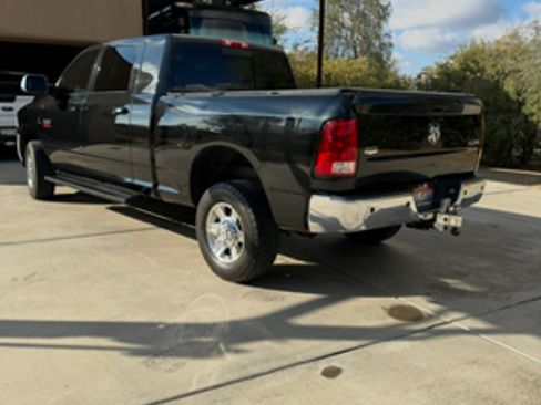Used 2011 RAM 2500 Laramie w/ Protection Group image 8
