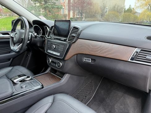 Used 2017 Mercedes-Benz GLE 350 4MATIC image 9