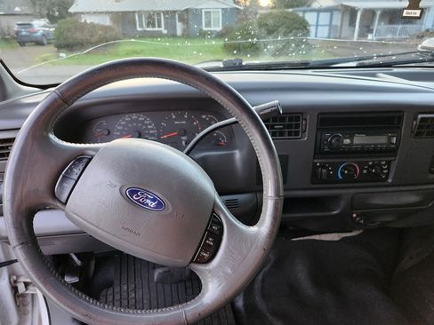 Used 2003 Ford F350 Lariat image 5