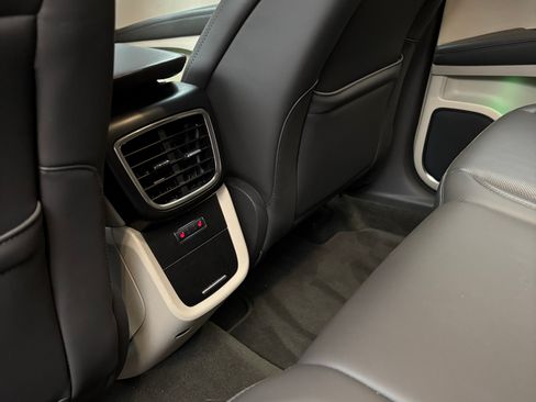 Used 2019 Lincoln Nautilus Reserve image 14