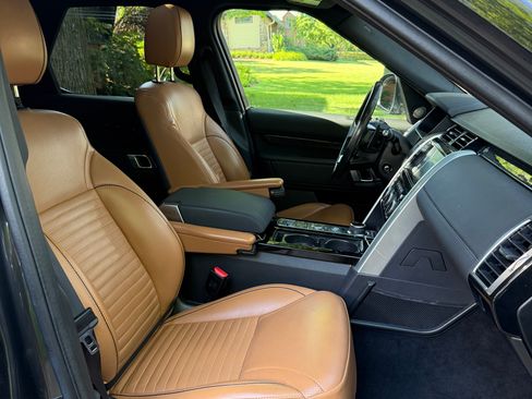 Used 2019 Land Rover Discovery HSE AWD/4WD image 12