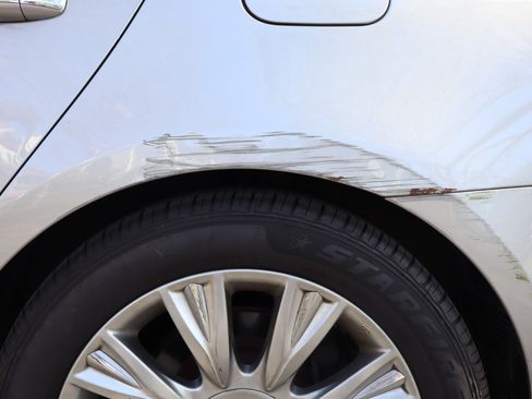 Used 2011 Hyundai Genesis 3.8 w/ Premium Navigation Pkg 3 image 13