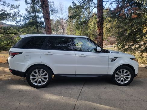 Used 2015 Land Rover Range Rover Sport Supercharged image 9