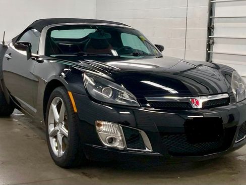 Used 2008 Saturn Sky Red Line RWD image 4