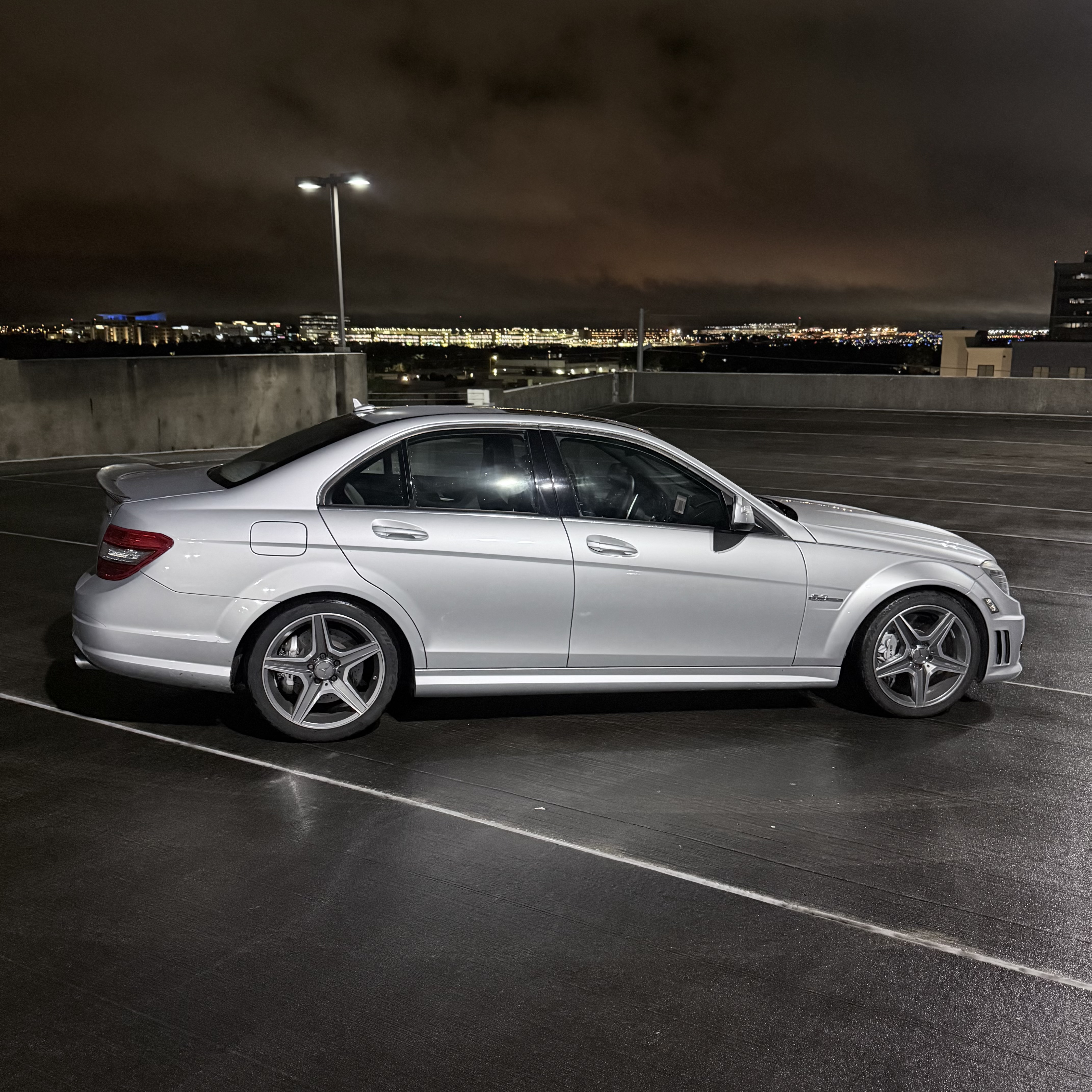 Used 2009 Mercedes-Benz C 63 AMG Sedan image 8