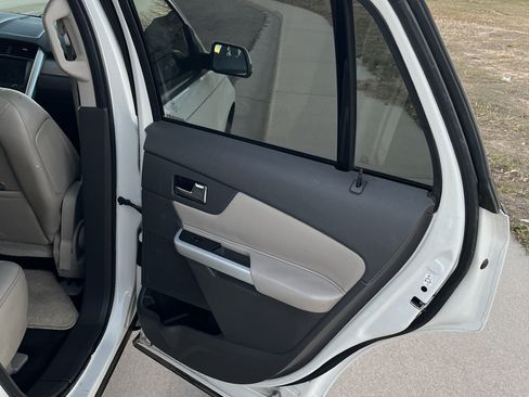 Used 2012 Ford Edge SEL image 16