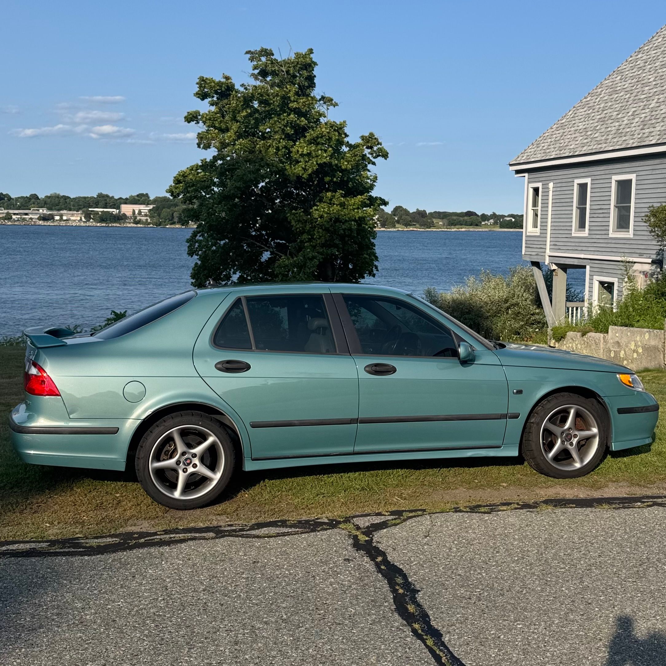 Used 2004 Saab 9-5 Arc FWD image 2
