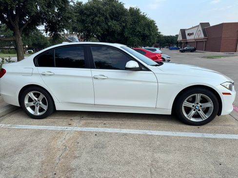 Used 2015 BMW 320i xDrive Sedan AWD/4WD image 5