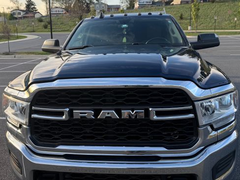 Used 2020 RAM 3500 Tradesman image 17