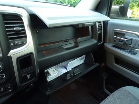 Used 2015 RAM 1500 Big Horn AWD/4WD image 19