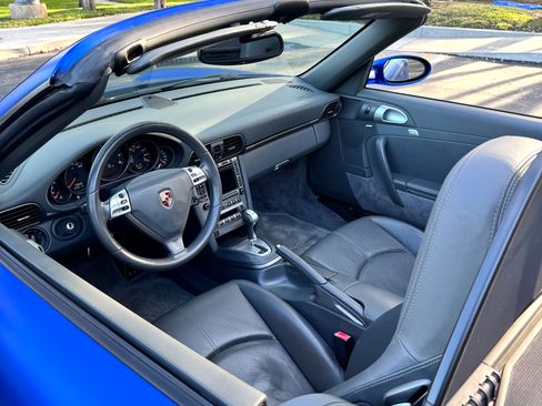 Used 2006 Porsche 911 Carrera image 8