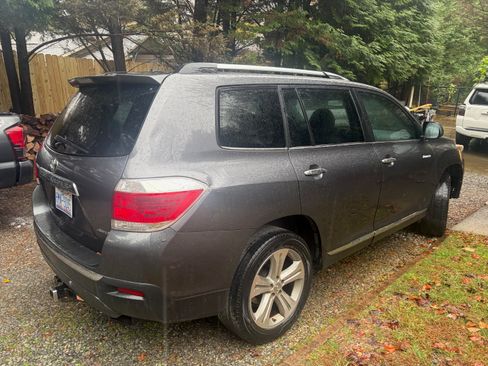 Used 2012 Toyota Highlander Limited image 4