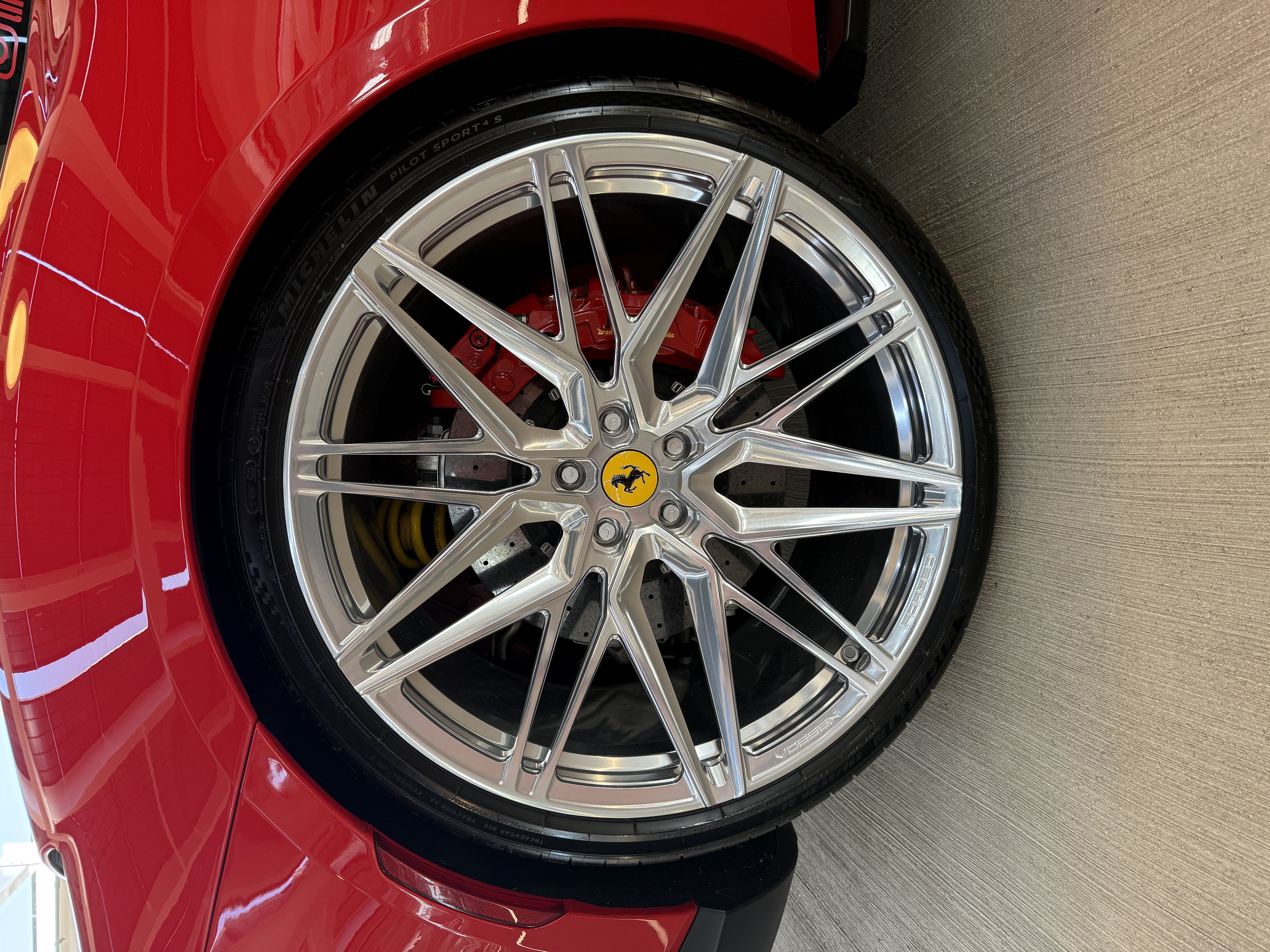 Used 2019 Ferrari 812 Superfast RWD image 11