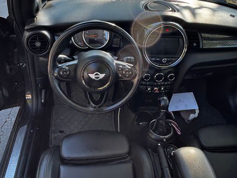 Used 2017 MINI Cooper S w/ Premium Package FWD image 14