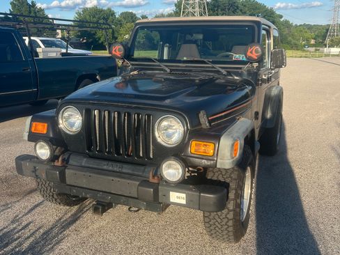 Used 2000 Jeep Wrangler Sport AWD/4WD image 1