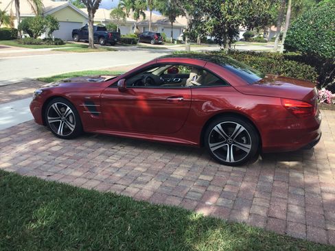 Used 2019 Mercedes-Benz SL 450 image 2