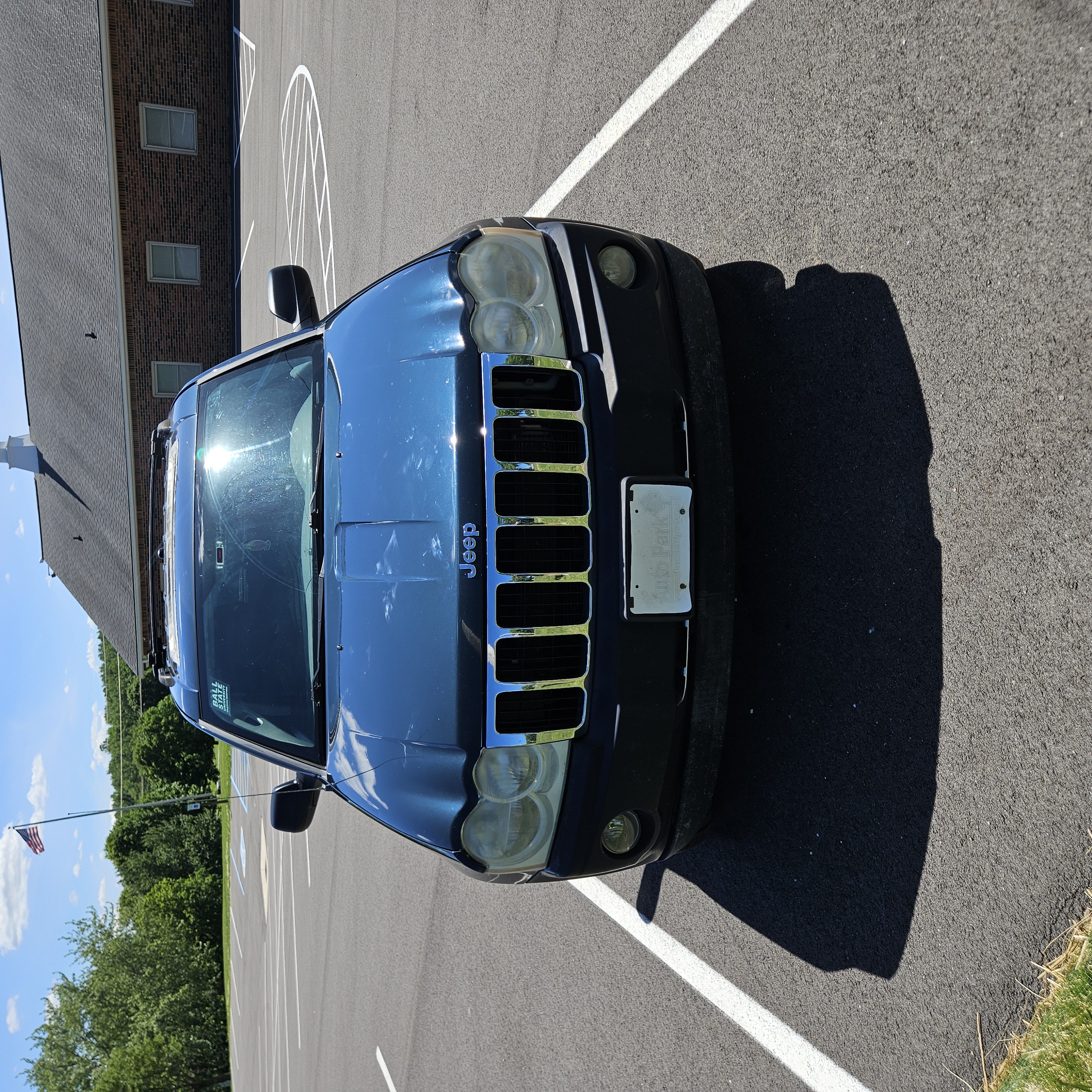 Used 2005 Jeep Grand Cherokee Limited AWD/4WD image 11