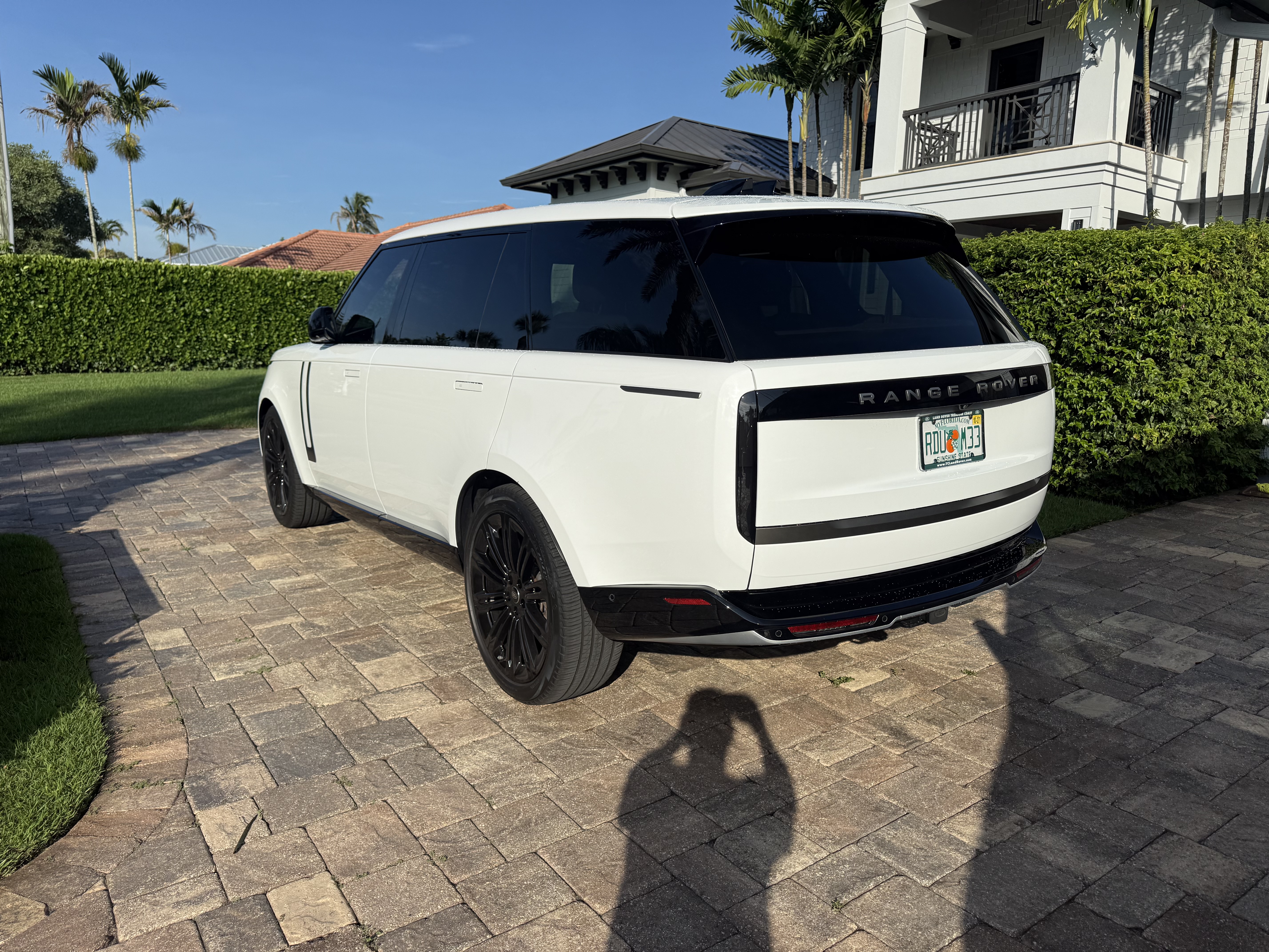 Used 2024 Land Rover Range Rover Long Wheelbase SE AWD/4WD image 8