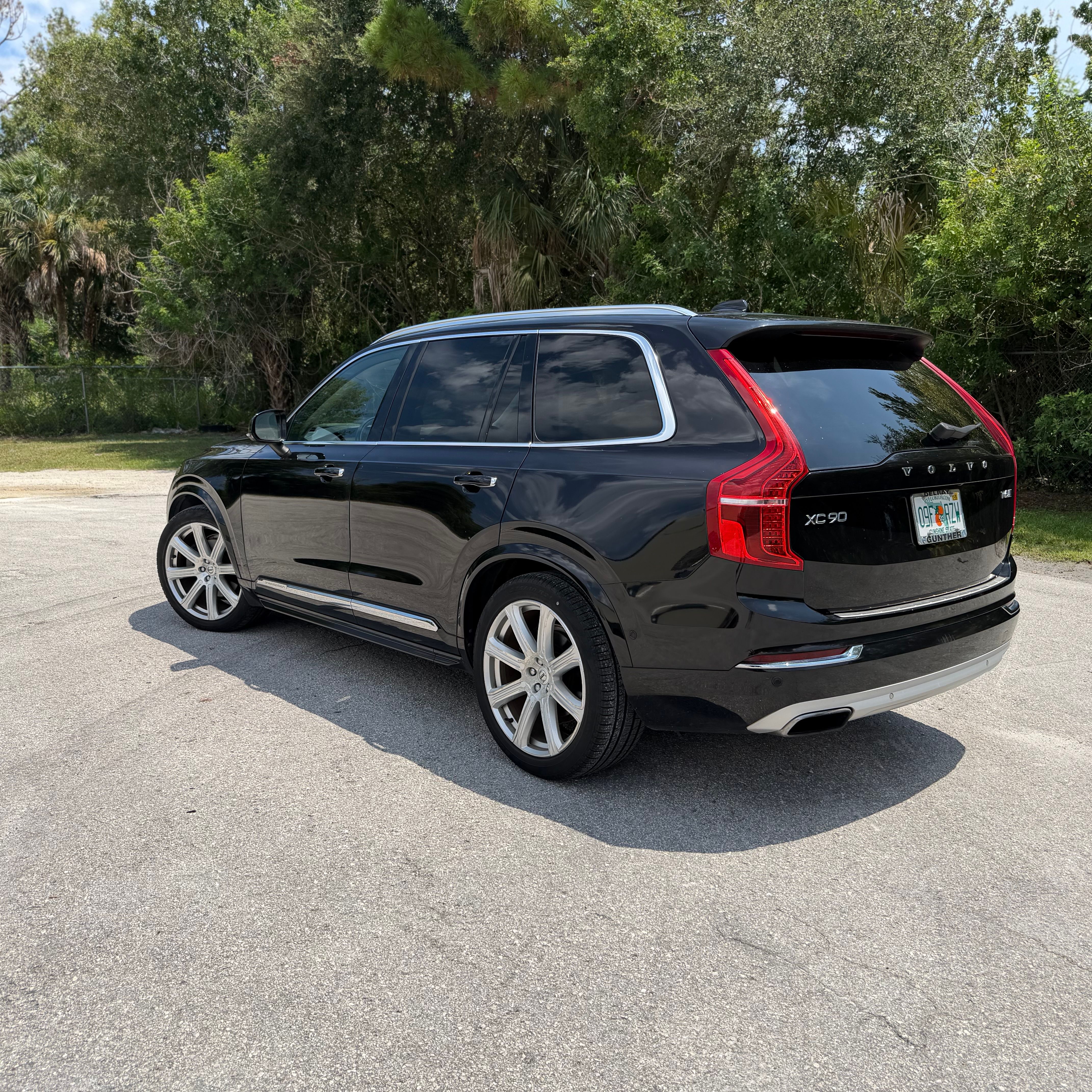 Used 2016 Volvo XC90 T6 Inscription w/ Vision Package AWD/4WD image 29