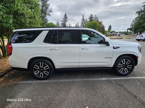Used 2021 GMC Yukon AT4 w/ AT4 Premium Plus Package AWD/4WD image 5