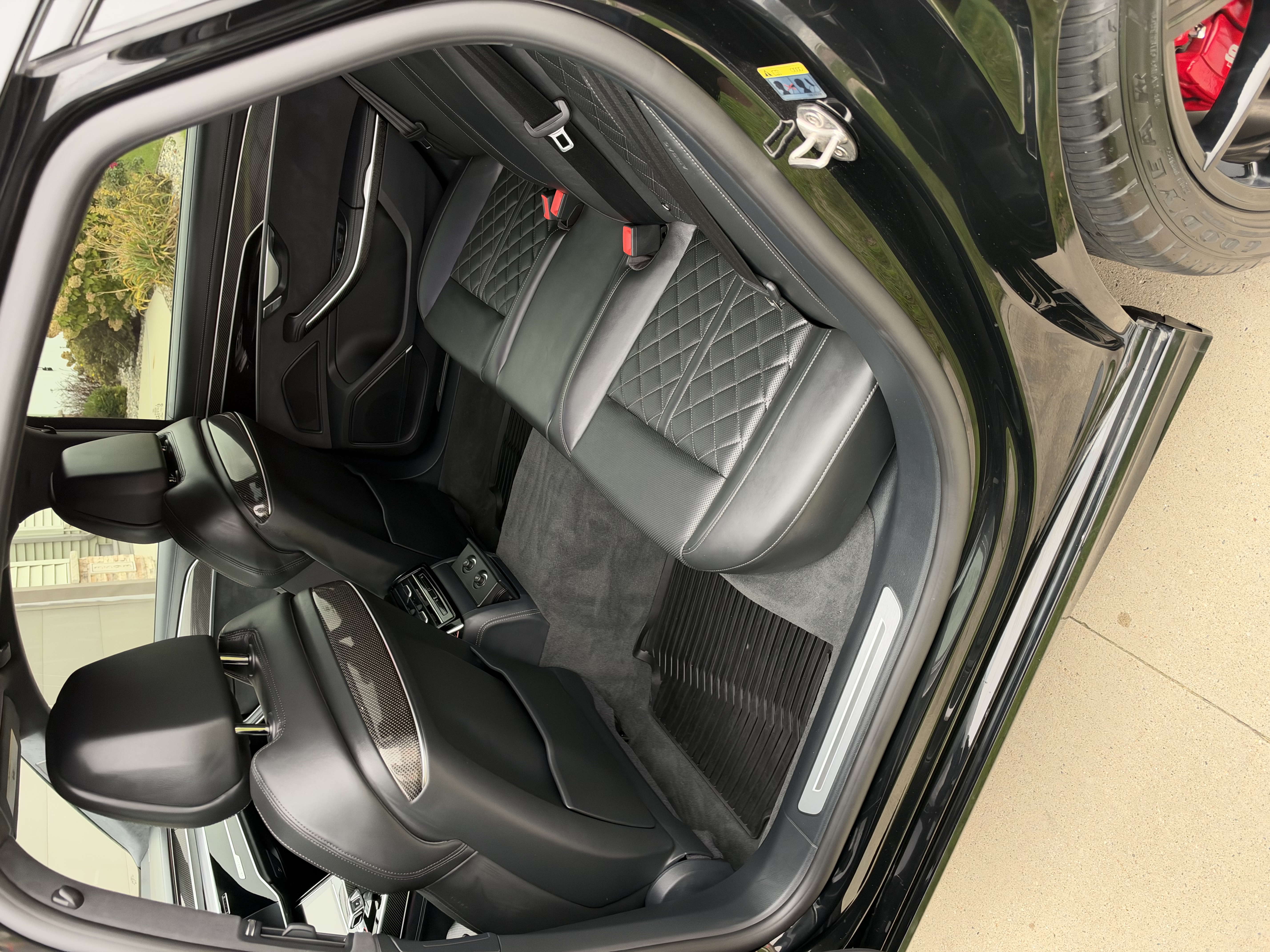 Used 2022 Audi S8 AWD/4WD image 18