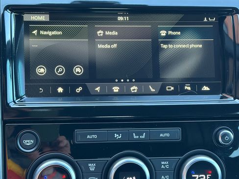 Used 2018 Land Rover Discovery HSE Luxury image 24