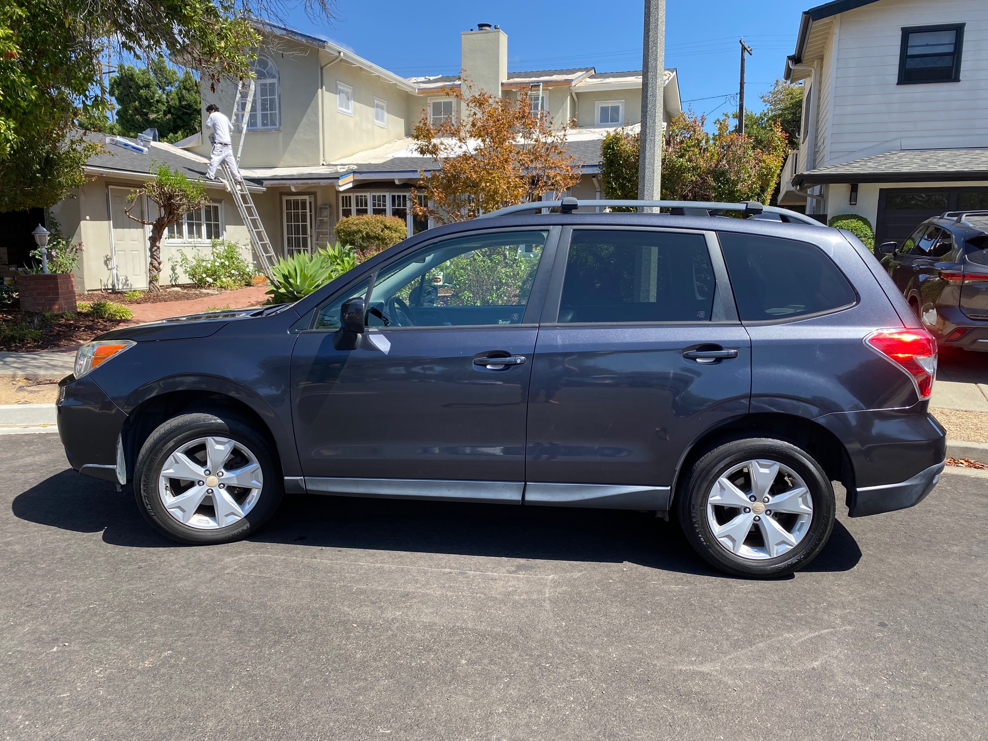 Used 2016 Subaru Forester 2.5i Premium w/ All-Weather Package AWD/4WD image 2