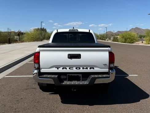 Used 2020 Toyota Tacoma SR5 image 6