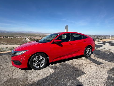Used 2016 Honda Civic LX image 4